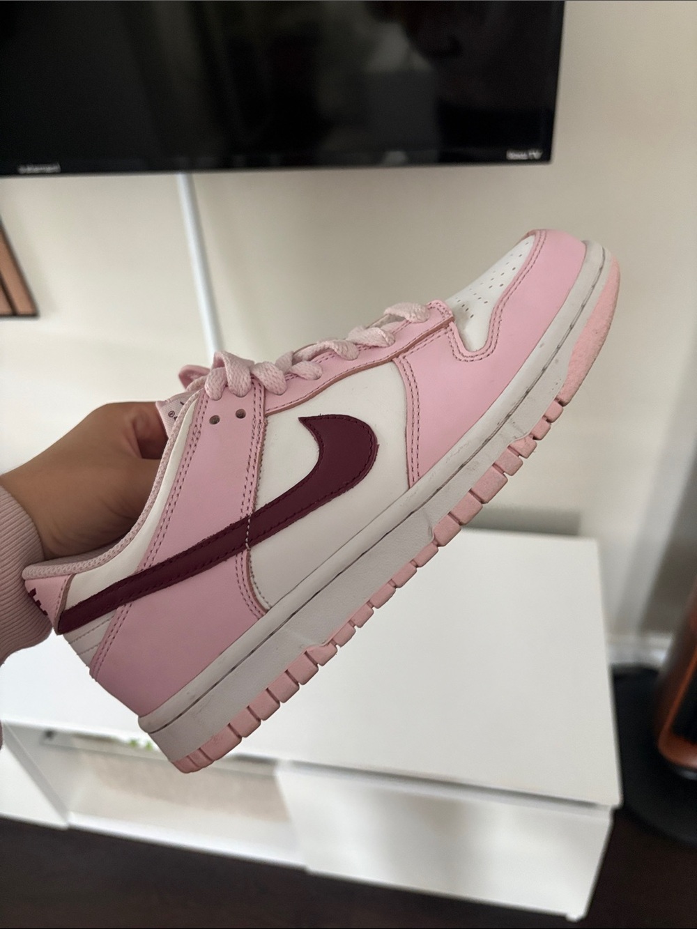 Nike Kids Pink and White Low-Top Sneakers with Maroon Swoosh